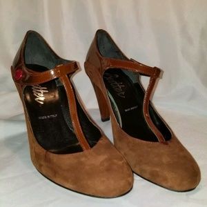 ADORABLE 7B Brown Suede Butter T-Strap Mary Jane